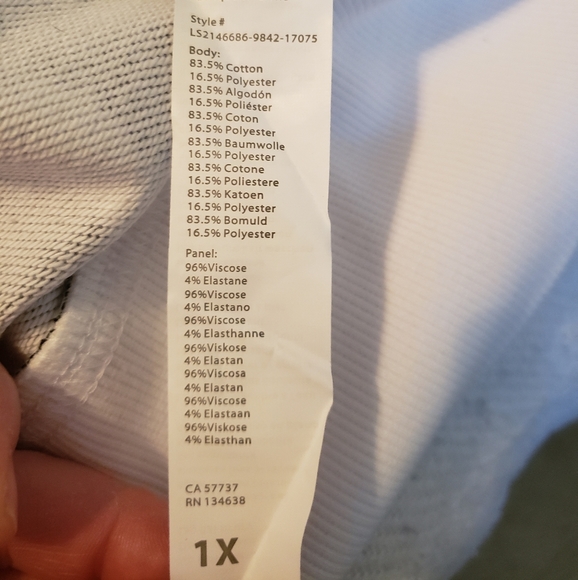 ●SOLD●Fabletics Jasmine Side Slit Pullover 1X - Picture 15 of 16